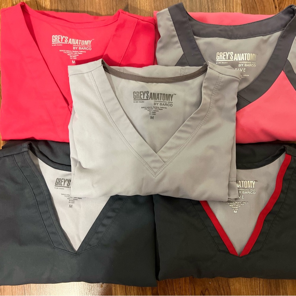 Bundle of 5 Grey’s Anatomy Scrub Tops, M